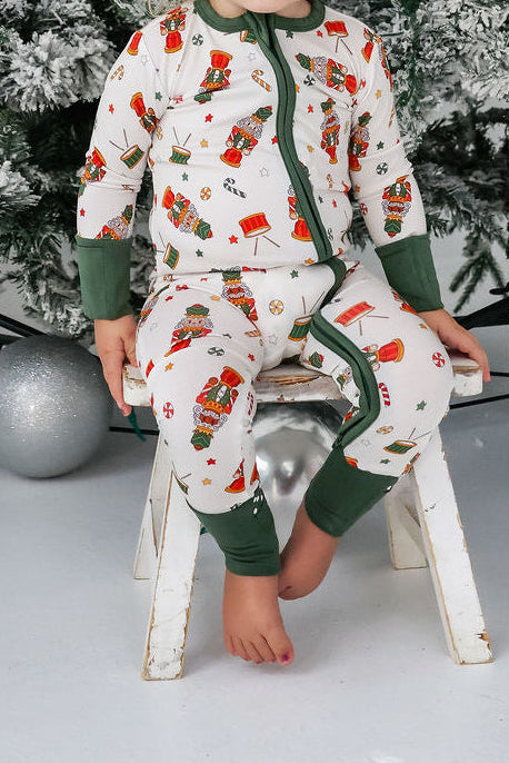 GREEN NUTCRACKER ZIPPY