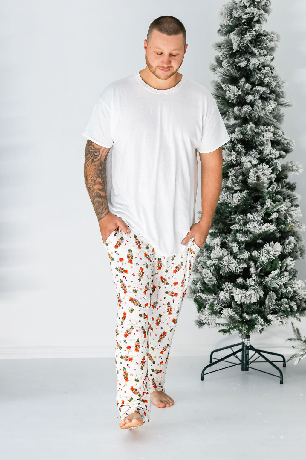 GREEN NUTCRACKER MEN'S PANTS