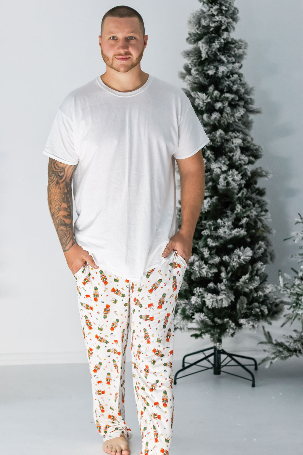 GREEN NUTCRACKER MEN'S PANTS