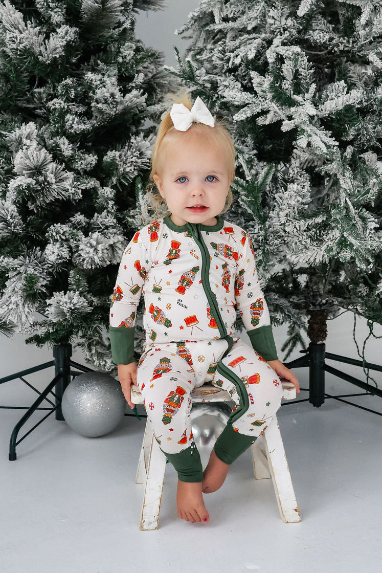 GREEN NUTCRACKER ZIPPY