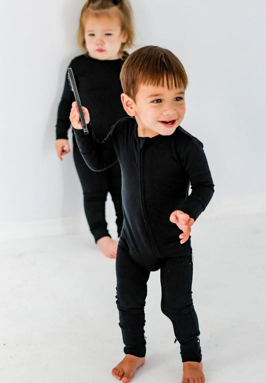 Solid Black Zippy